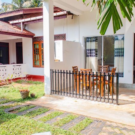 Murphy Cave Hotel มิริสซา ภายนอก รูปภาพ