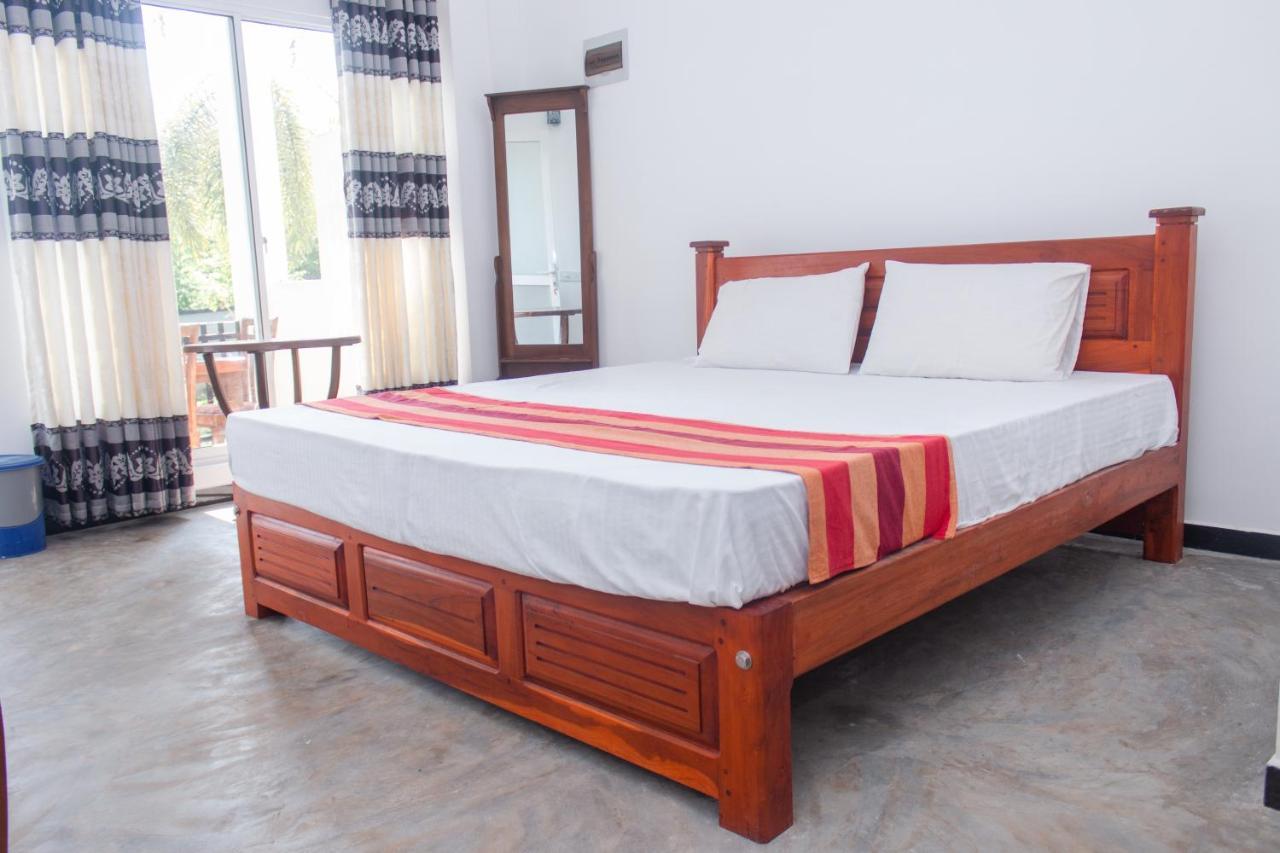 Murphy Cave Hotel มิริสซา ภายนอก รูปภาพ